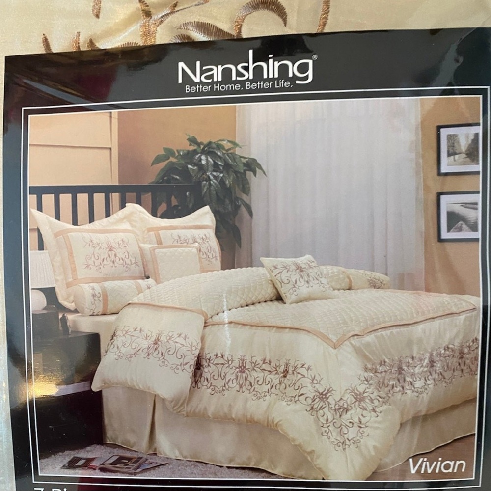 Vivian Cream Bedding Set